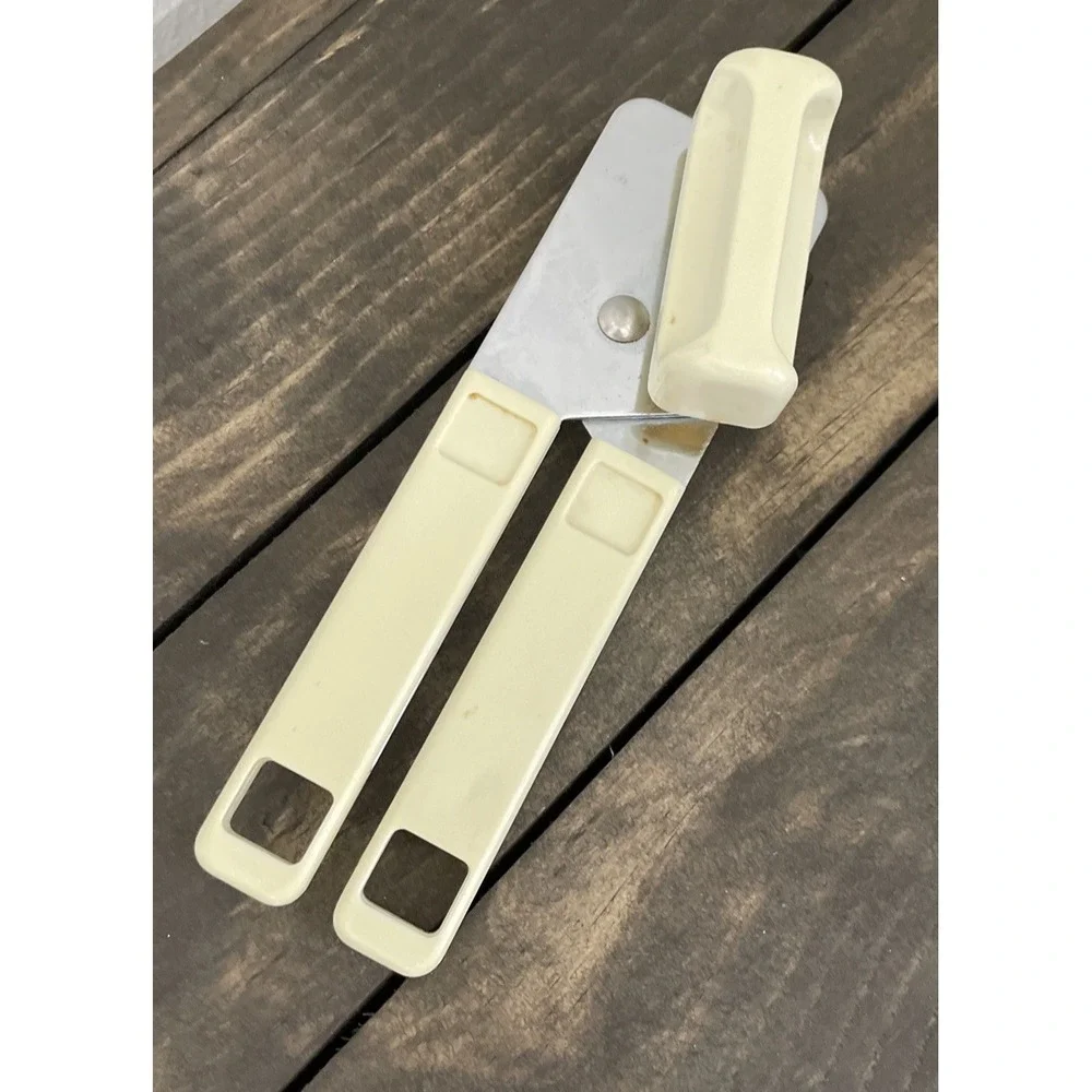 Vintage M Kamenstein Can Opener Utensils Tools‎